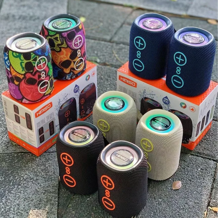 Magnetic-attachment two-in-one split-design speaker system