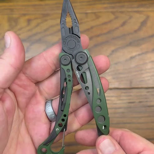 Green Aluminum Multi-Tool with Needlenose Pliers & 154CM Knife