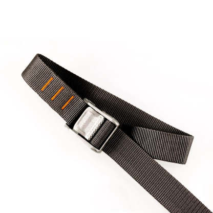 Traction plate fixing kit