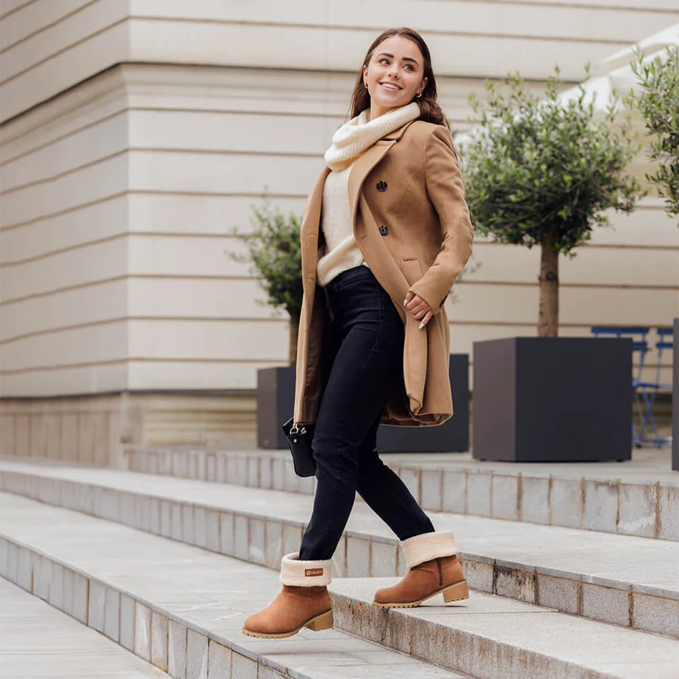 🎁[MA 60% KEDVEZMÉNY – NE HAGYJA KI] Ergonomikus kialakítású, meleg téli csizma - prémium bőr + téli polár bélés 👞