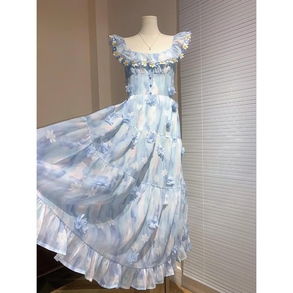 Letní dámské šaty v světle modré barvě s květinovým vzorem