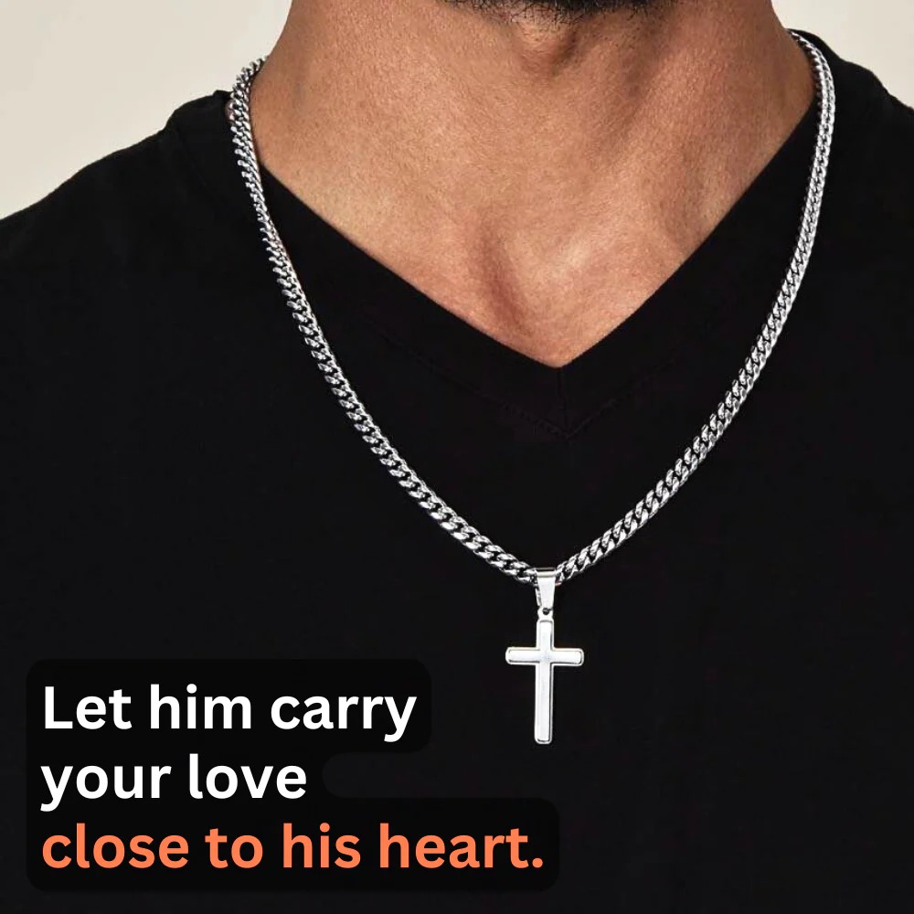 Moje rodina navždy“ – Křížový přívěsek s Cuban Link řetízkem | Pro bonusového syna