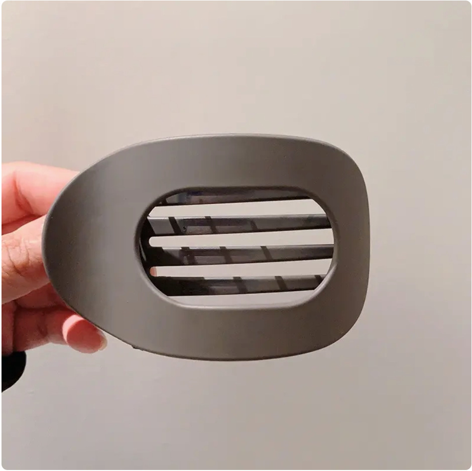 ✨Elegantní matná spona do vlasů – minimalistický design pro každodenní nošení 🤍