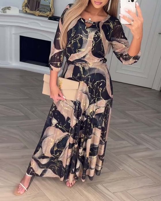 Elegantní šifonové šaty s potiskem a tříčtvrtečními rukávy