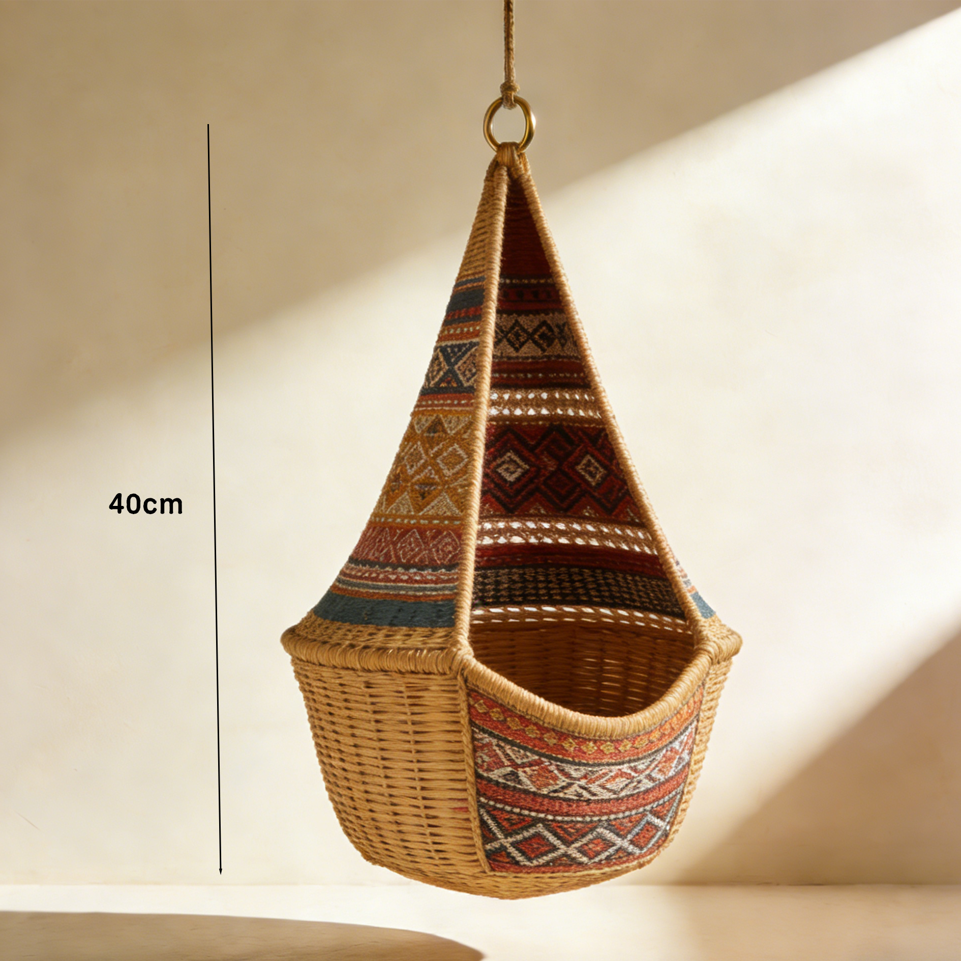 Rattanowy kosz wiszący