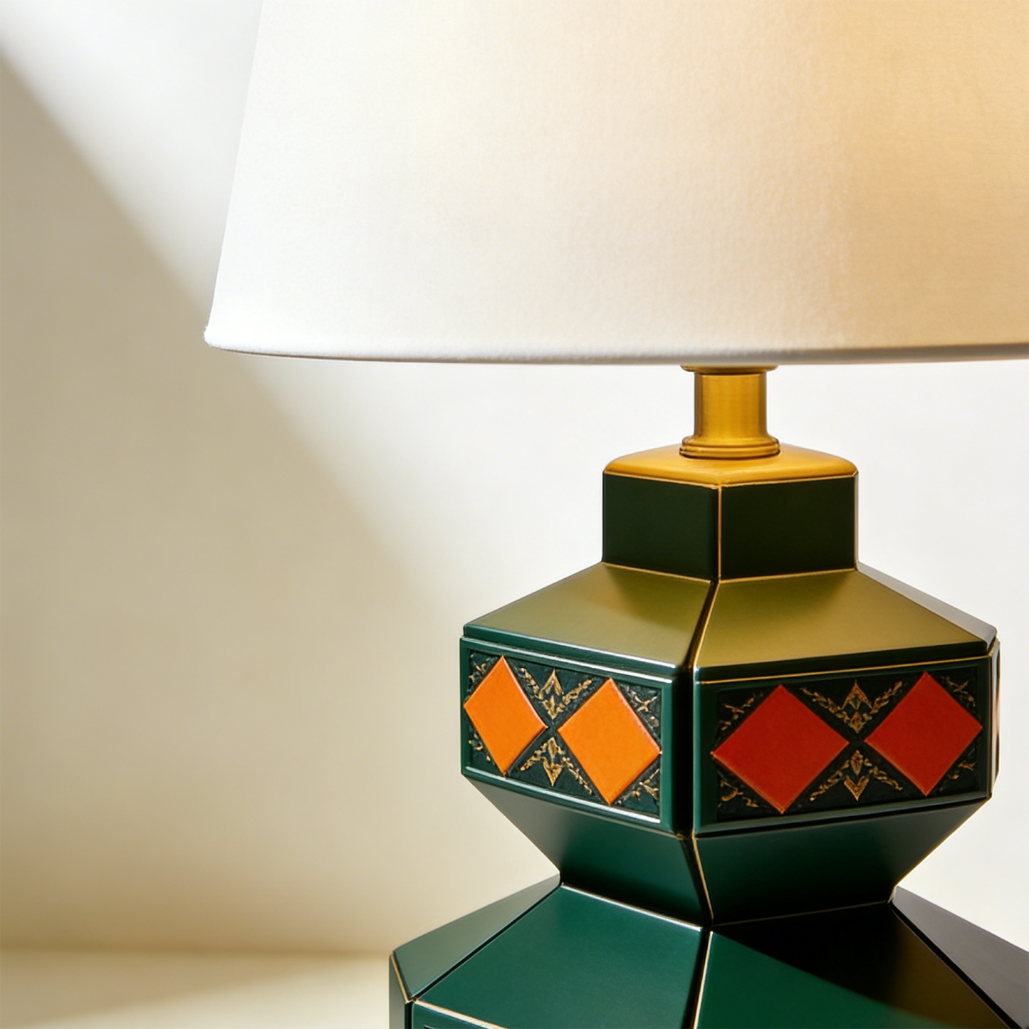 Lampă de noapte cu lumină caldă