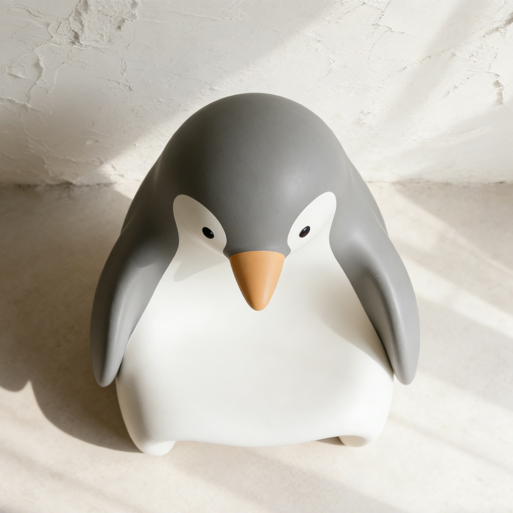 Pingvin formájú gyerekülés