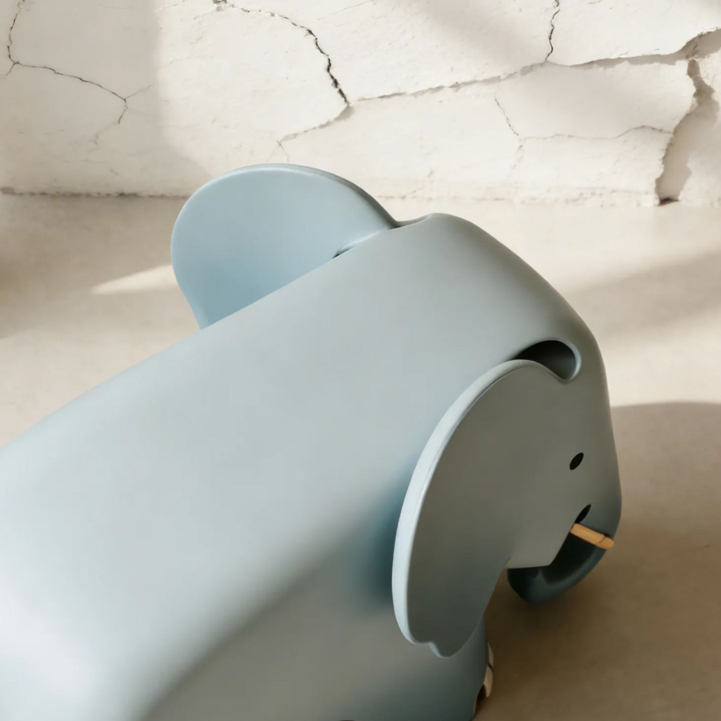 Gyerek elefánt alakú műanyag ülőke