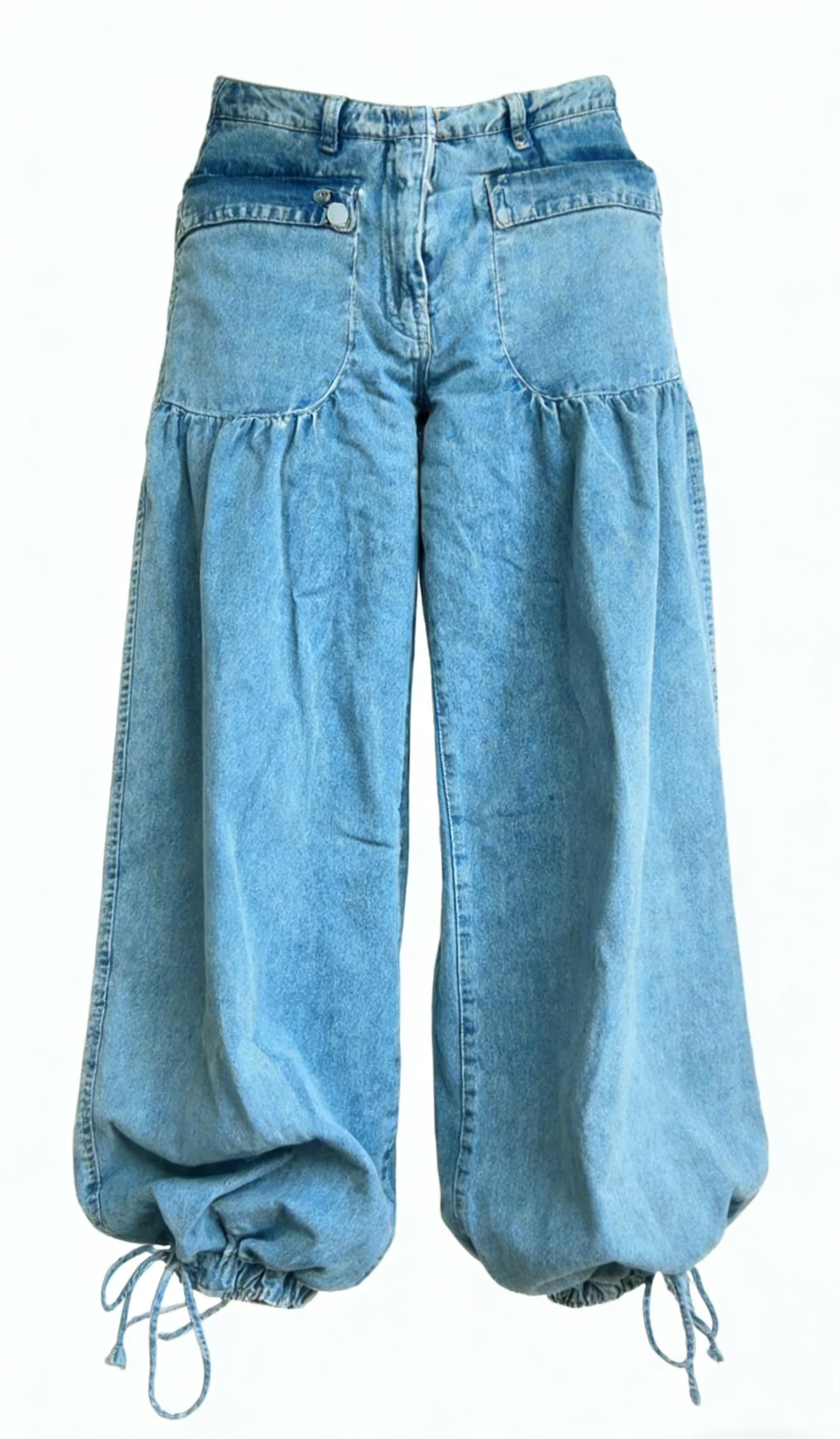 White ruffled top and light-colored loose-fitting jeans set-Mesadic