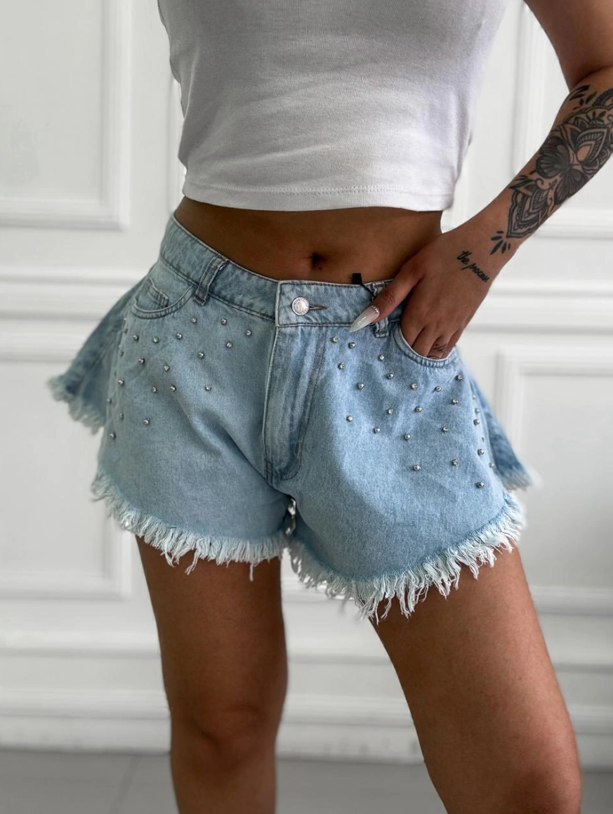 Light-colored washed denim studded shorts-Mesadic