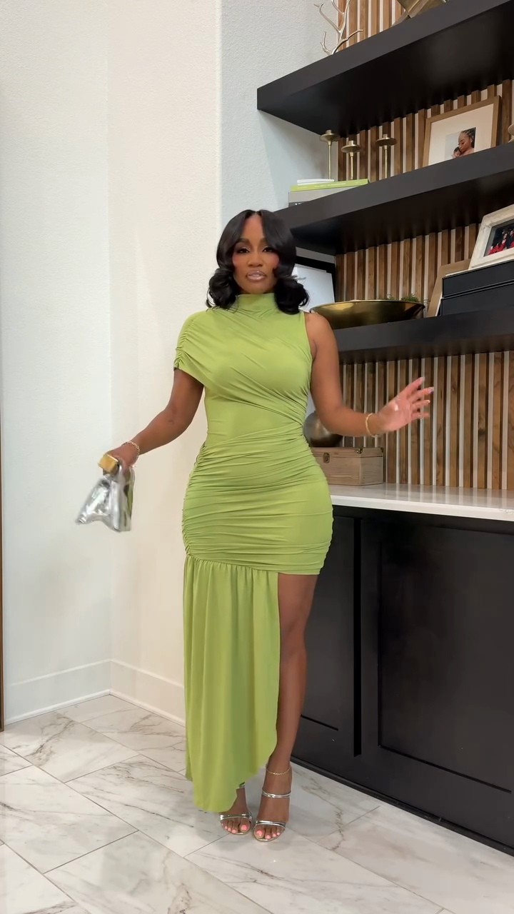 Bright green asymmetrical pleated one-shoulder maxi dress-Mesadic