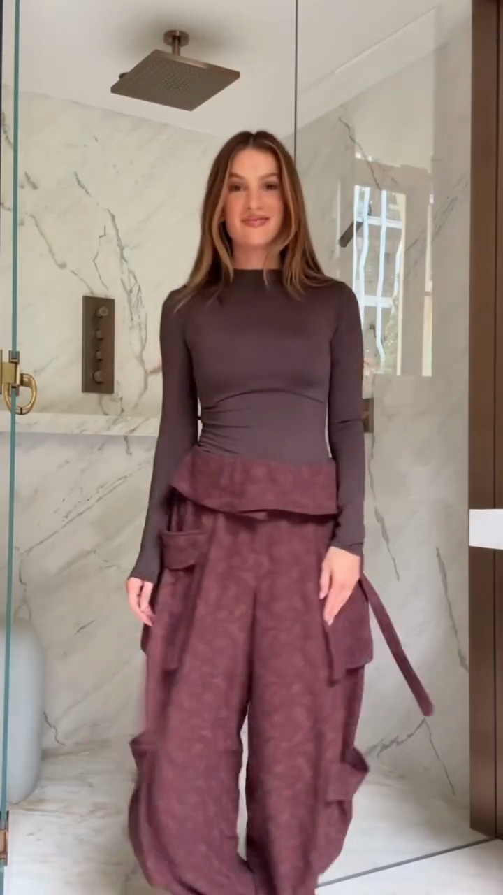 Burgundy washed cargo pants-Mesadic