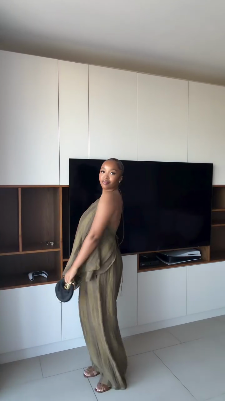 Olive green pleated backless top and wide-leg pants set-Mesadic