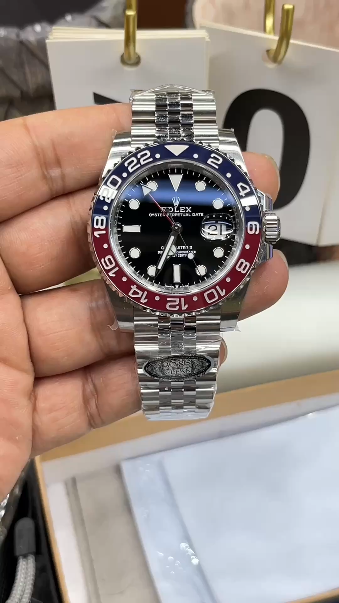Rolex GMT-Master II 40mm 【m126710blro-0001】