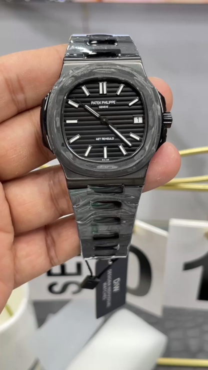PATEK PHILIPPE NAUTILUS 41mm【5811/Carbon Fiber】