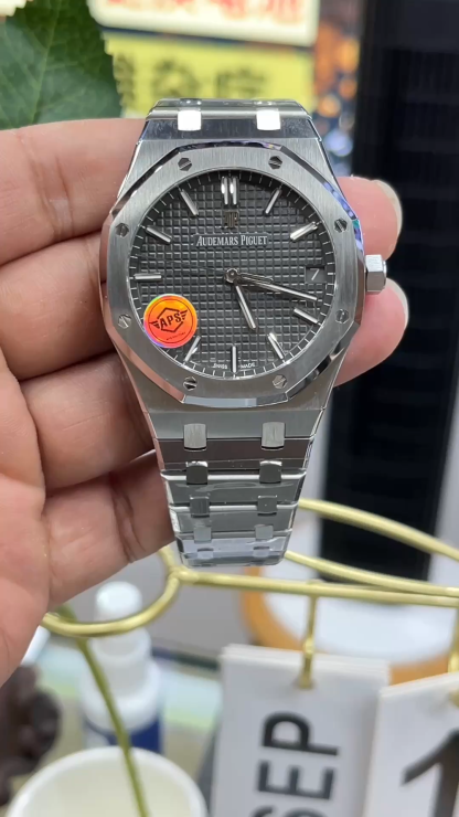 Audemars Piguet  ROYAL OAK 41mm 【15510ST.OO.1320ST.10】