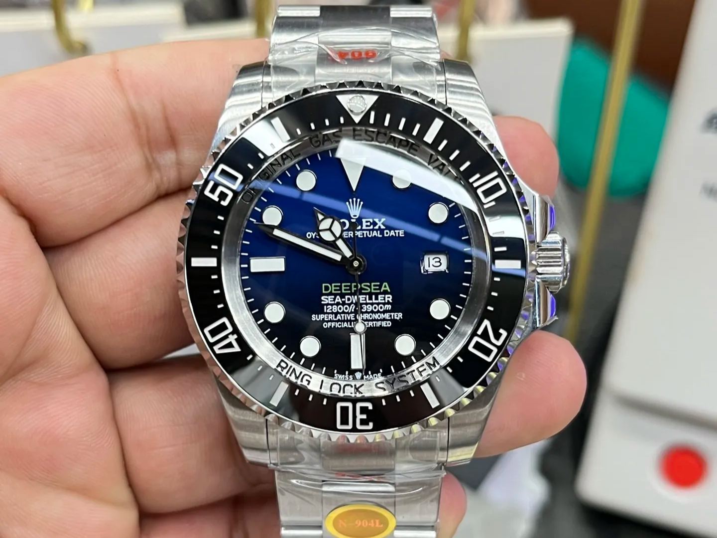Rolex Sea-Dweller 44mm【m136660-0003】