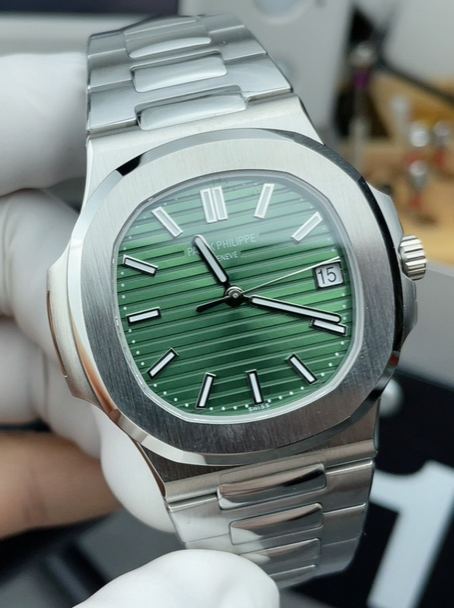 PATEK PHILIPPE NAUTILUS 41mm【5811/1G-001】