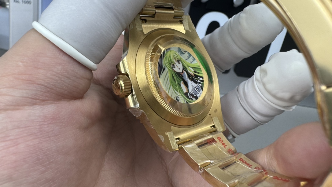 Rolex Submariner men's watch 40mm  Golden Black