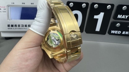 Rolex Submariner men's watch 40mm  Golden Black