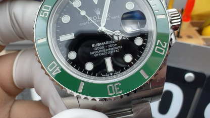 Rolex Submariner men's watch 41mm  green