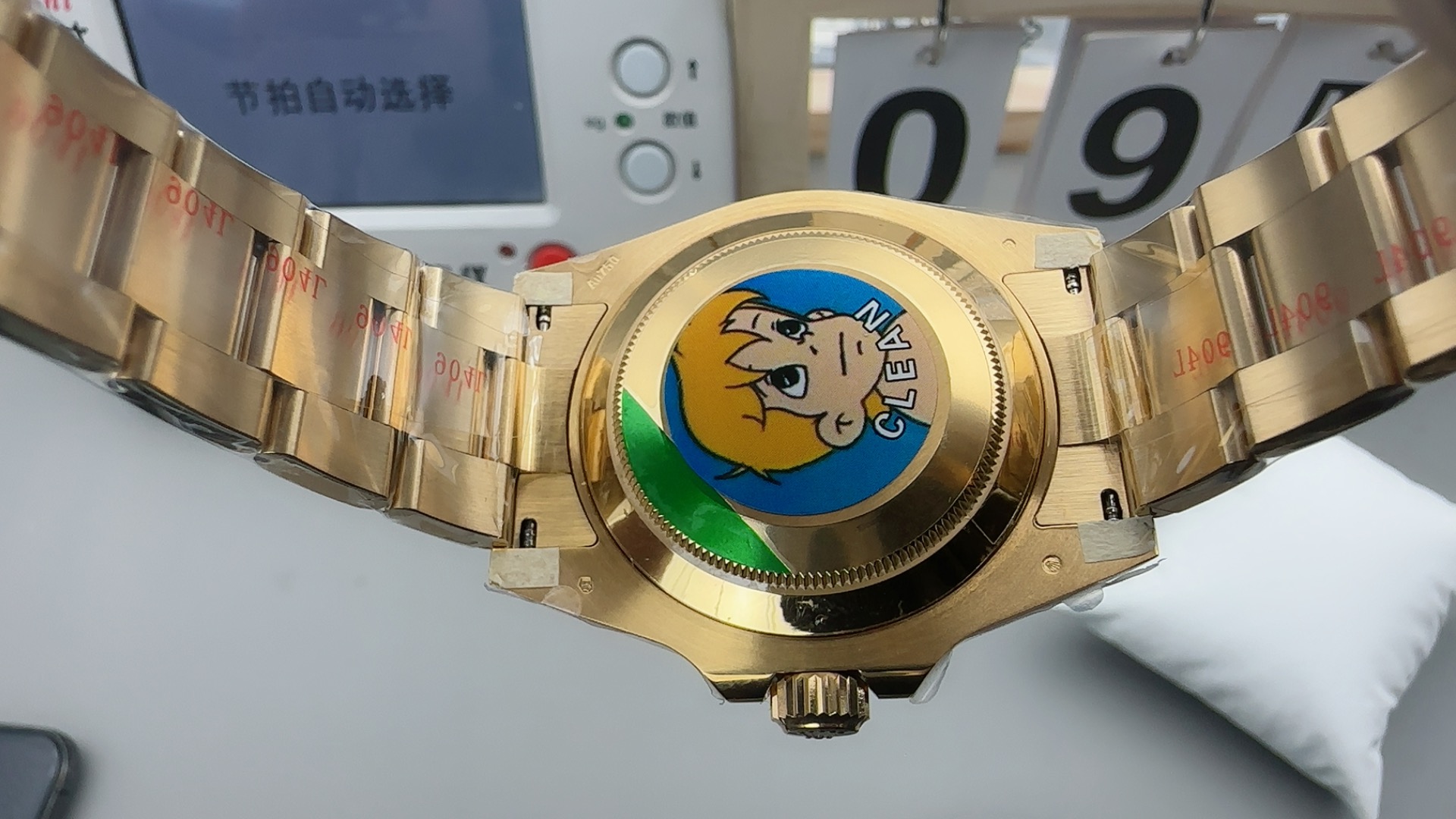 Rolex Submariner men's watch 41mm  Golden Black