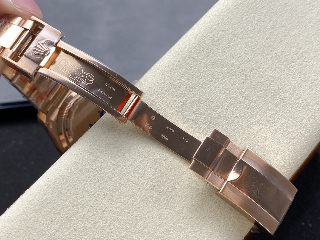 Rolex Cosmograph Daytona 40mm 【126505-0002】