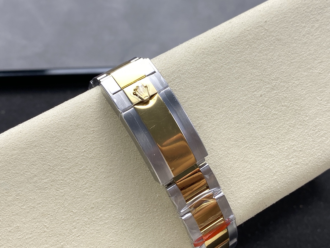 Rolex Cosmograph Daytona 40mm 【126503-0001】