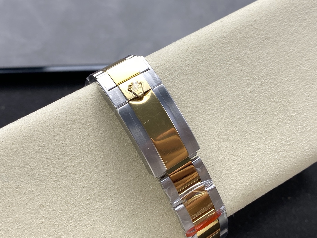 Rolex Cosmograph Daytona 40mm 【126503-0001】