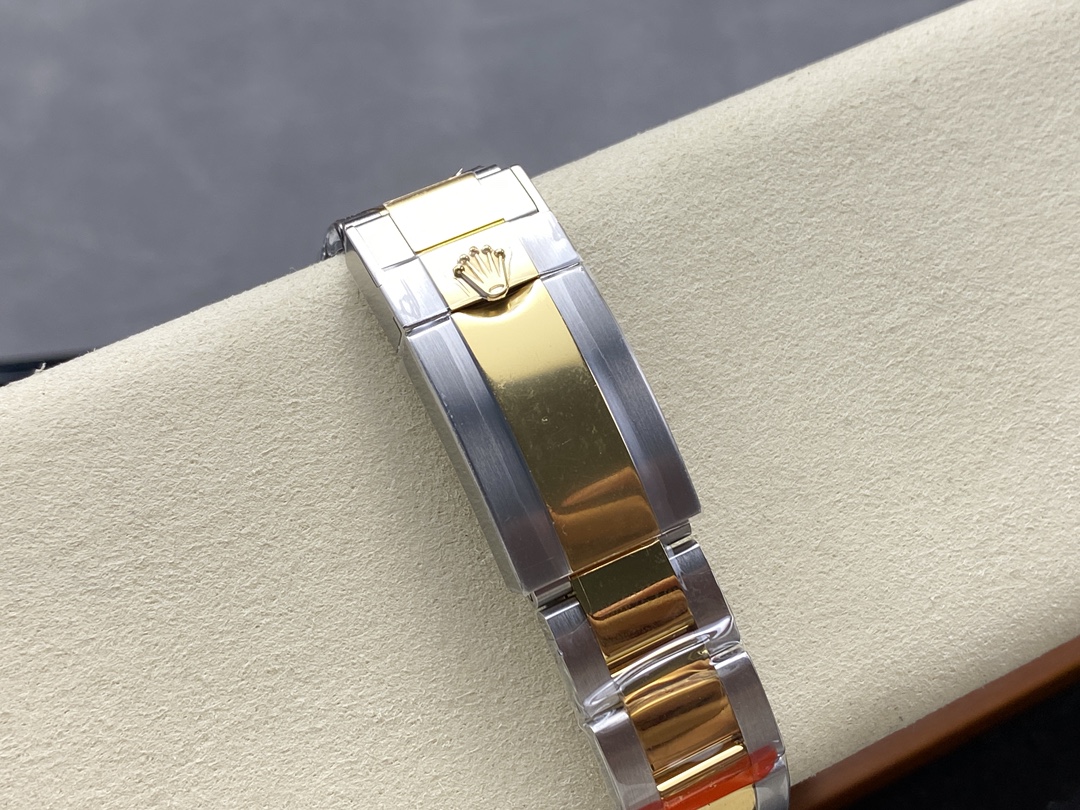 Rolex Cosmograph Daytona 40mm 【126503-0002】