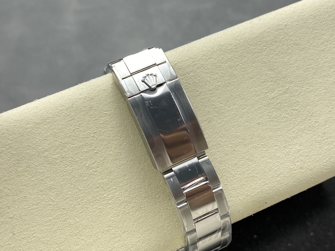 Rolex Cosmograph Daytona 40mm 【126500LN-0001】