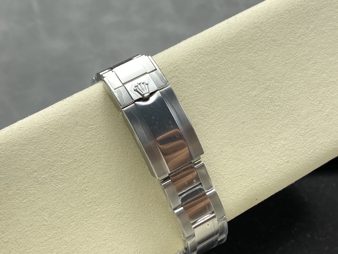 Rolex Cosmograph Daytona 40mm 【126500ln-0002】