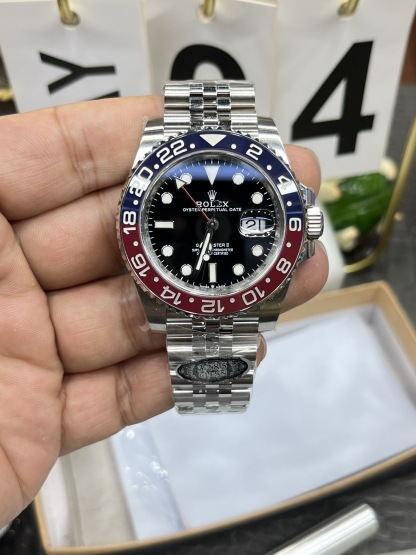 Rolex GMT-Master II 40mm 【m126710blro-0001】