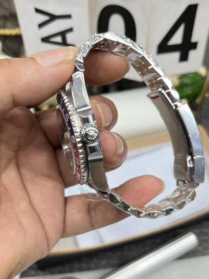 Rolex GMT-Master II 40mm 【m126710blro-0001】