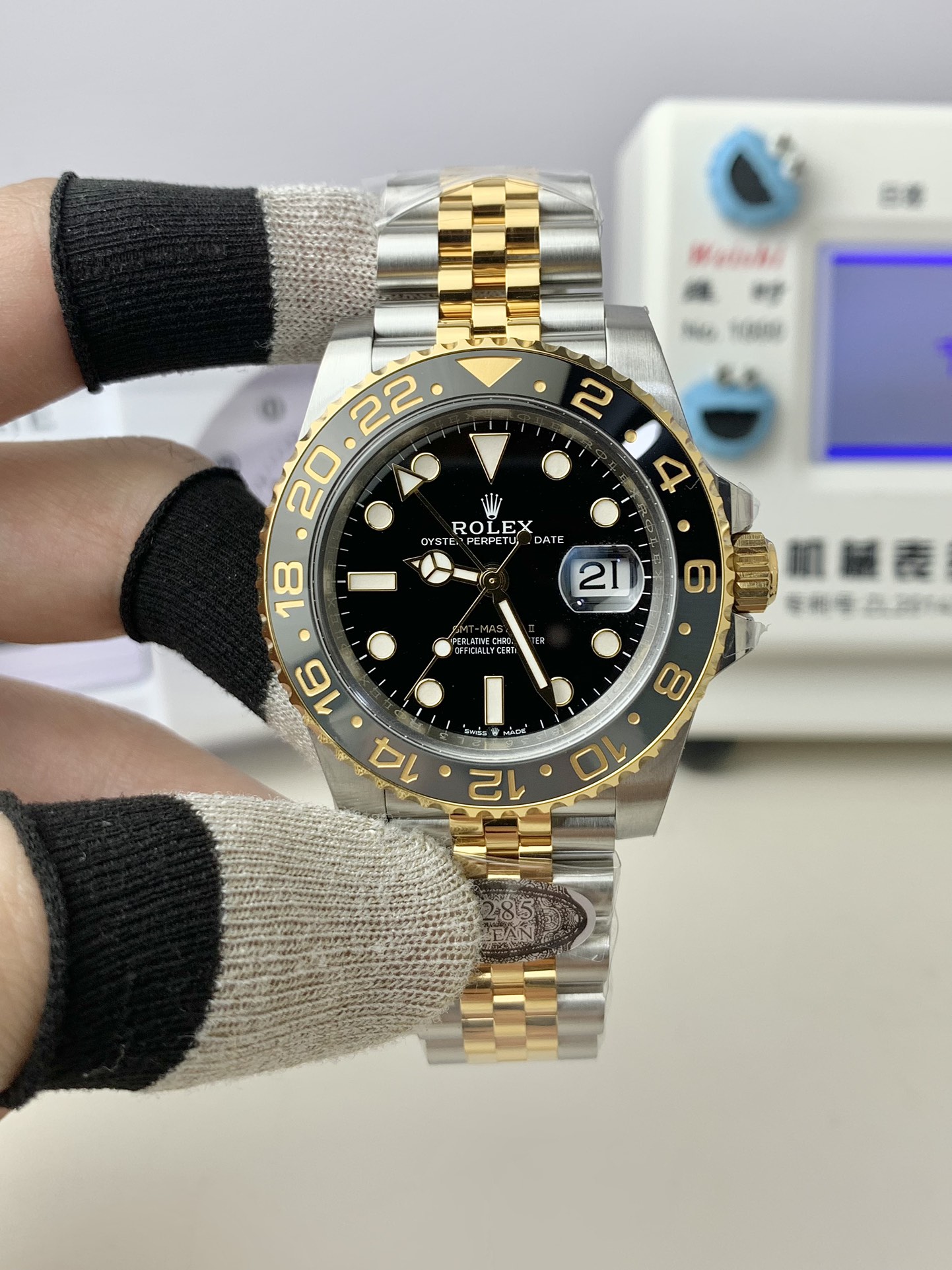 Rolex GMT-Master II 40mm 【m126713grnr-0001】