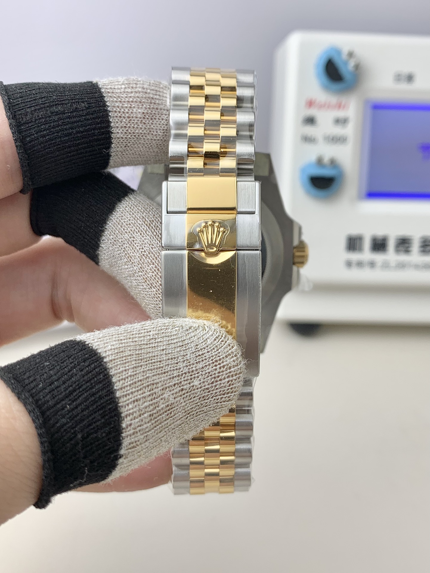 Rolex GMT-Master II 40mm 【m126713grnr-0001】