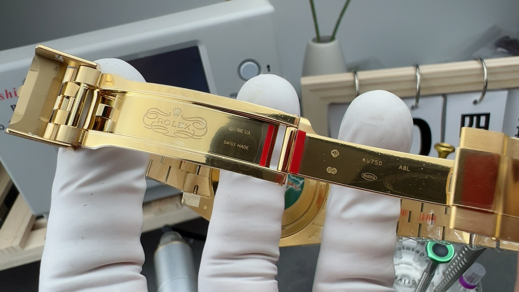 Rolex GMT-Master II 40mm 【M126718GRNR-0001】