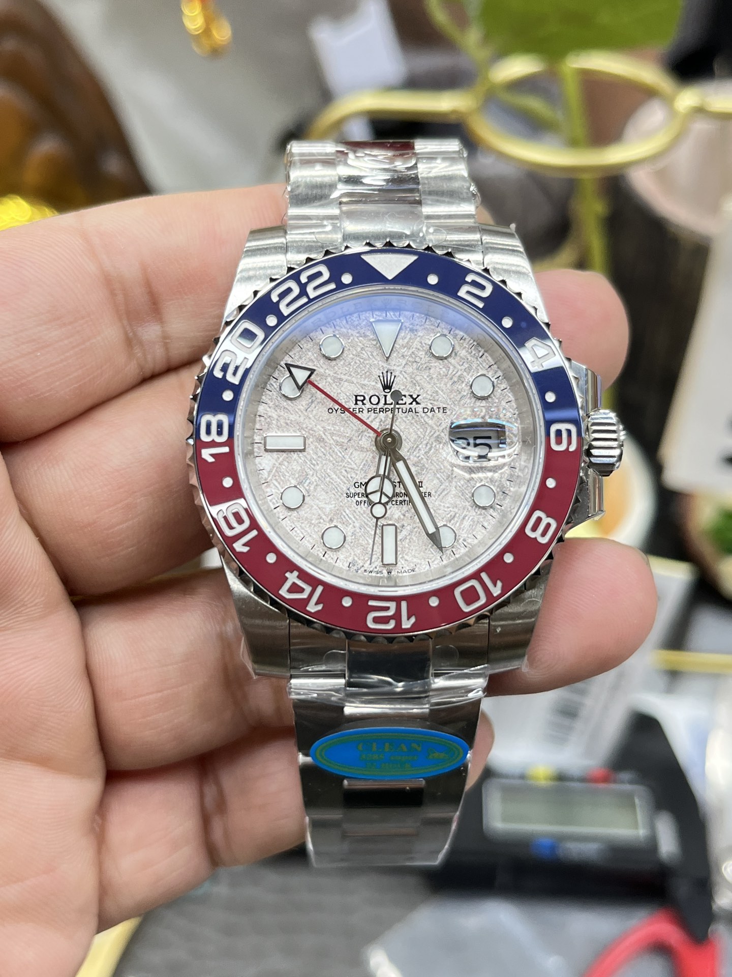 Rolex GMT-Master II 40mm 【m126719blro-0002】