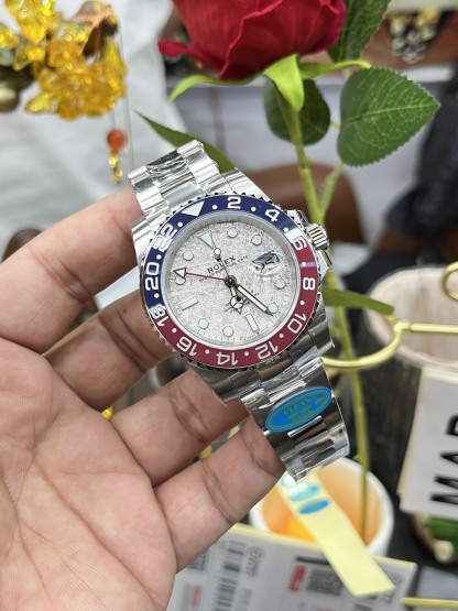 Rolex GMT-Master II 40mm 【m126719blro-0002】
