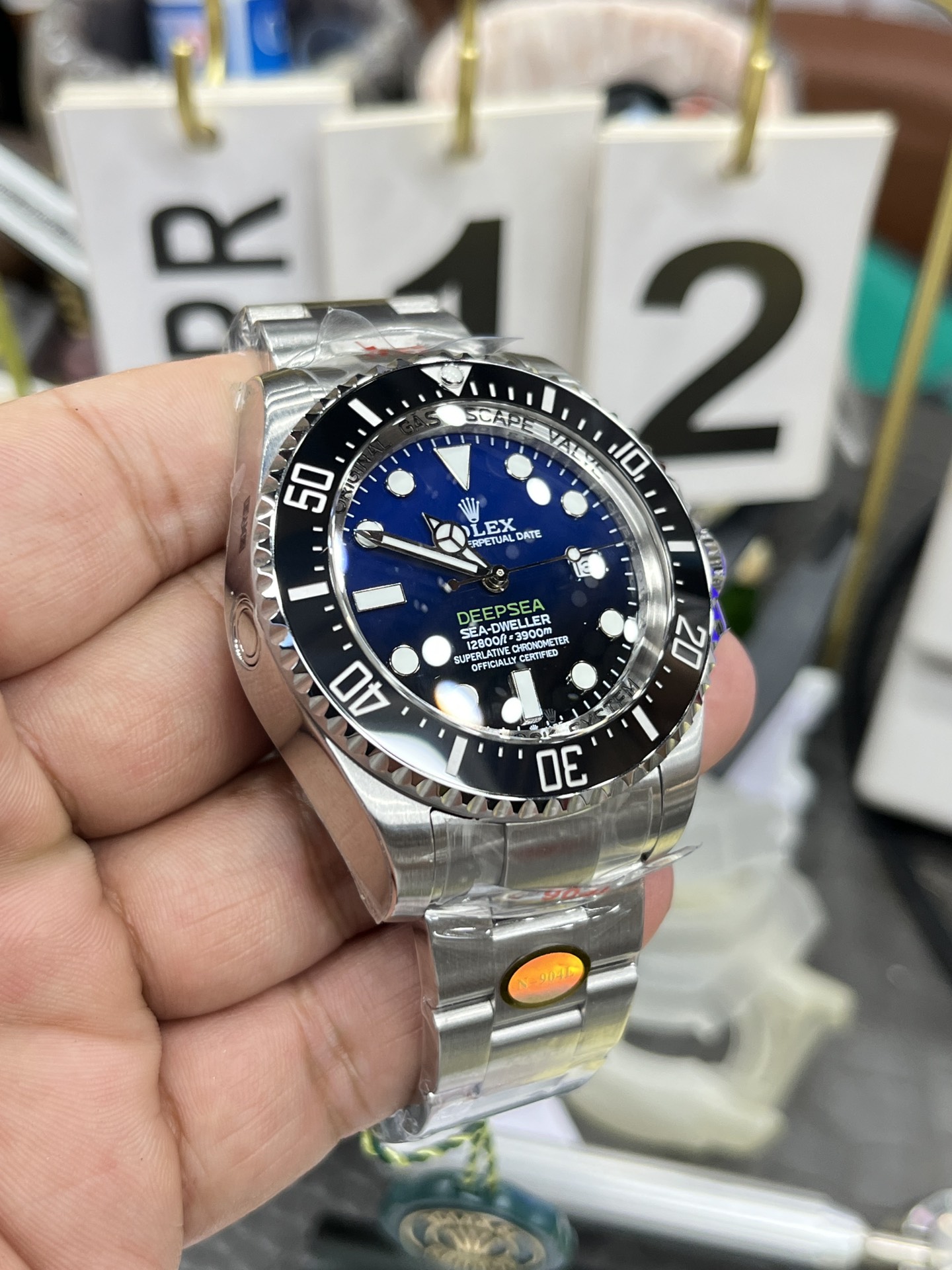 Rolex Sea-Dweller 44mm【m136660-0003】