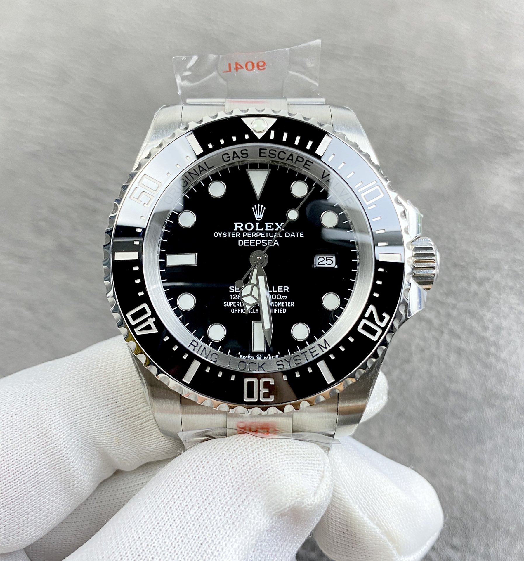 Rolex Sea-Dweller 44mm【m136660-0004】