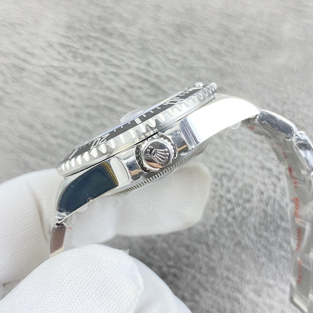 Rolex Sea-Dweller 43mm【M126600-0002】