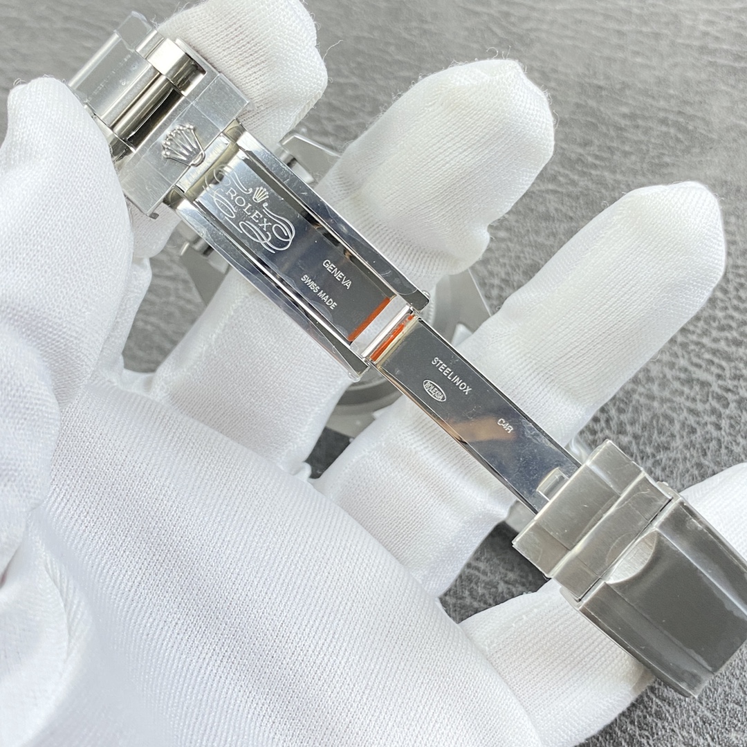 Rolex Sea-Dweller 43mm【M126600-0002】