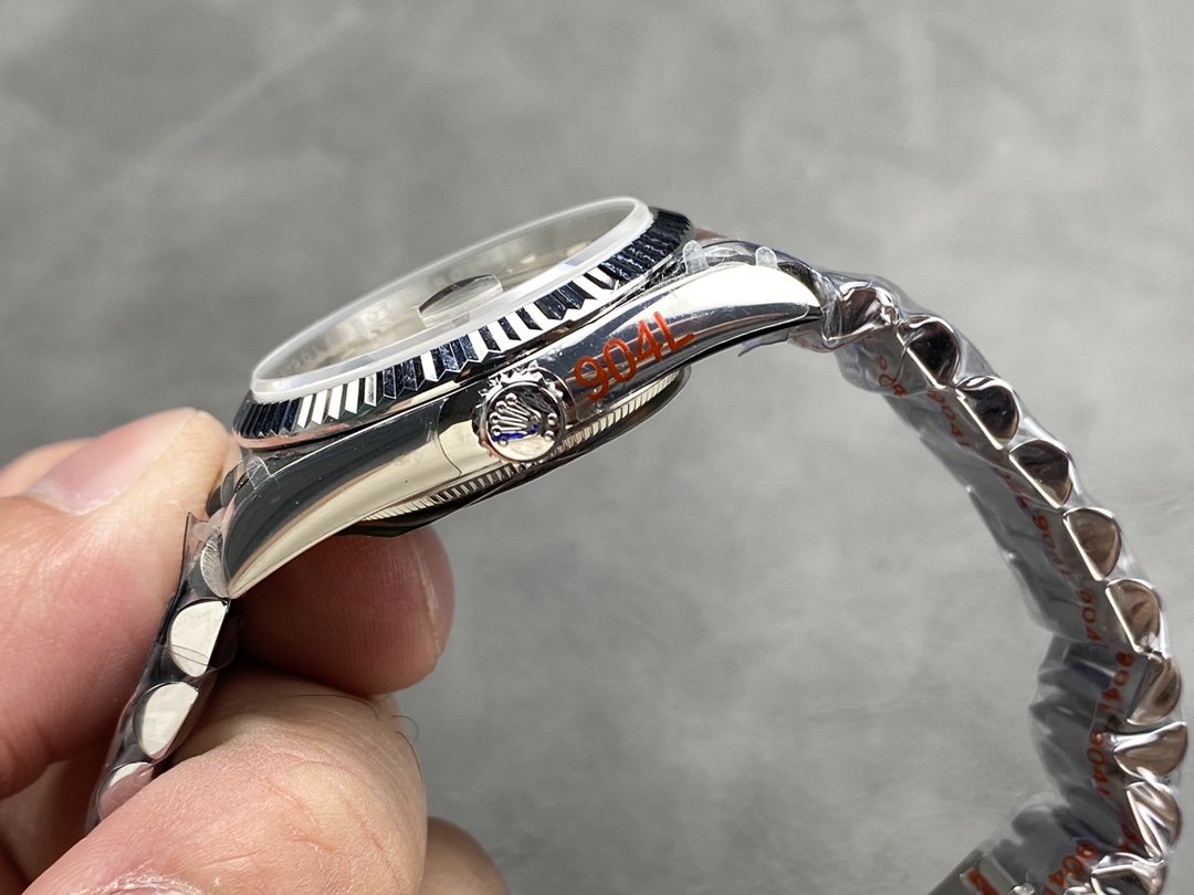 Rolex Day-Date 36mm 【118239】