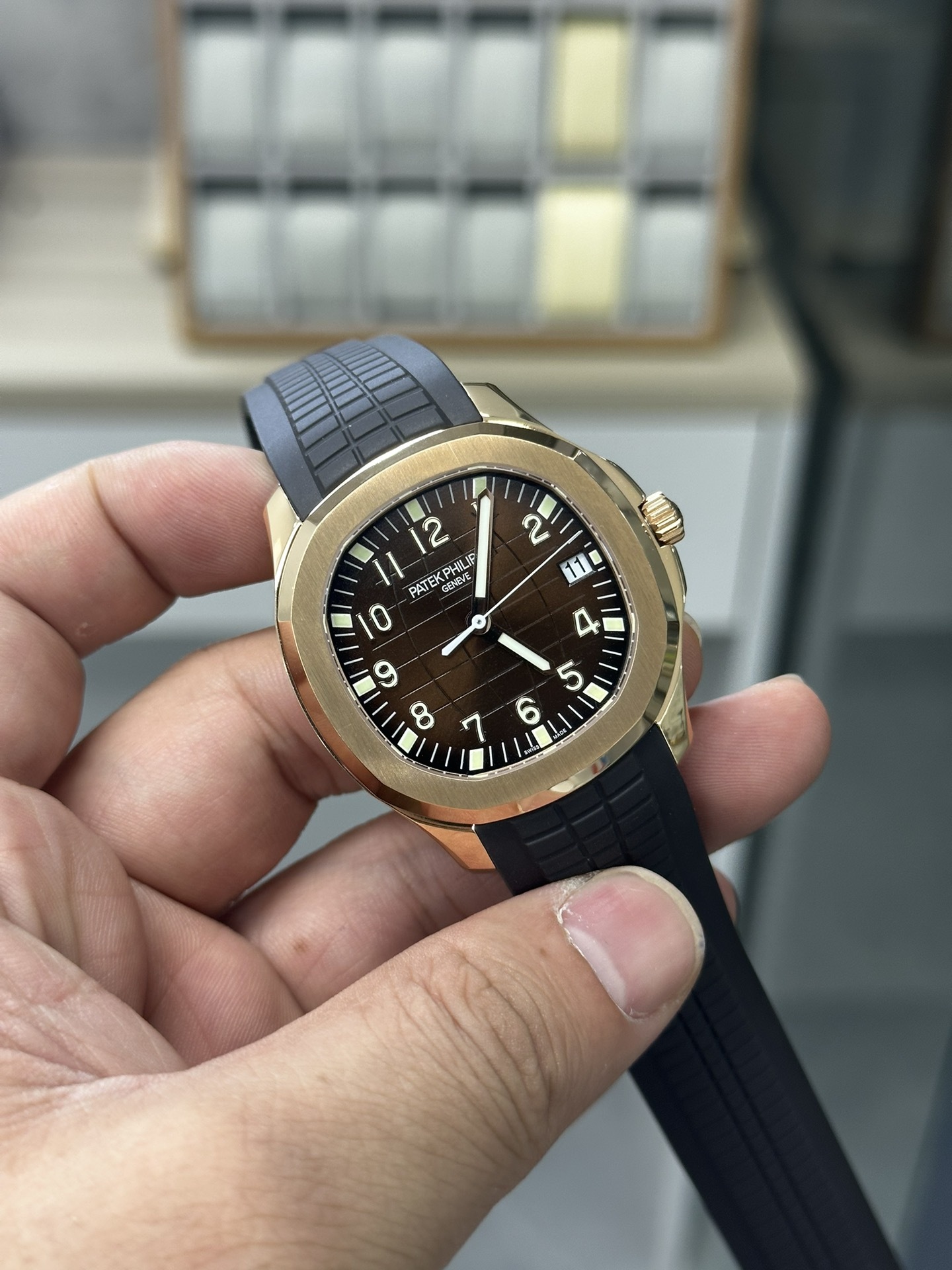 PATEK PHILIPPE AQUANAUT 40mm【5167R-001】
