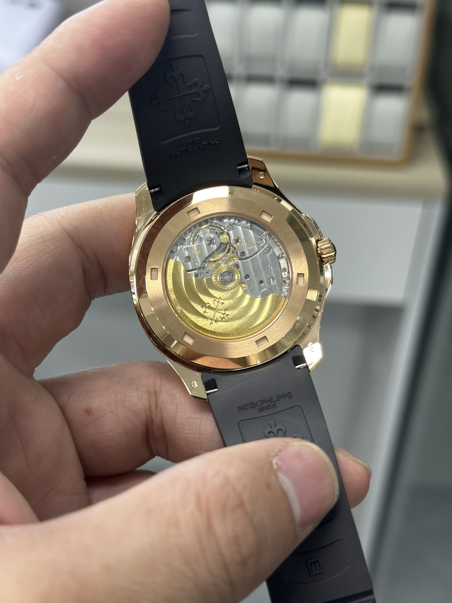 PATEK PHILIPPE AQUANAUT 40mm【5167R-001】