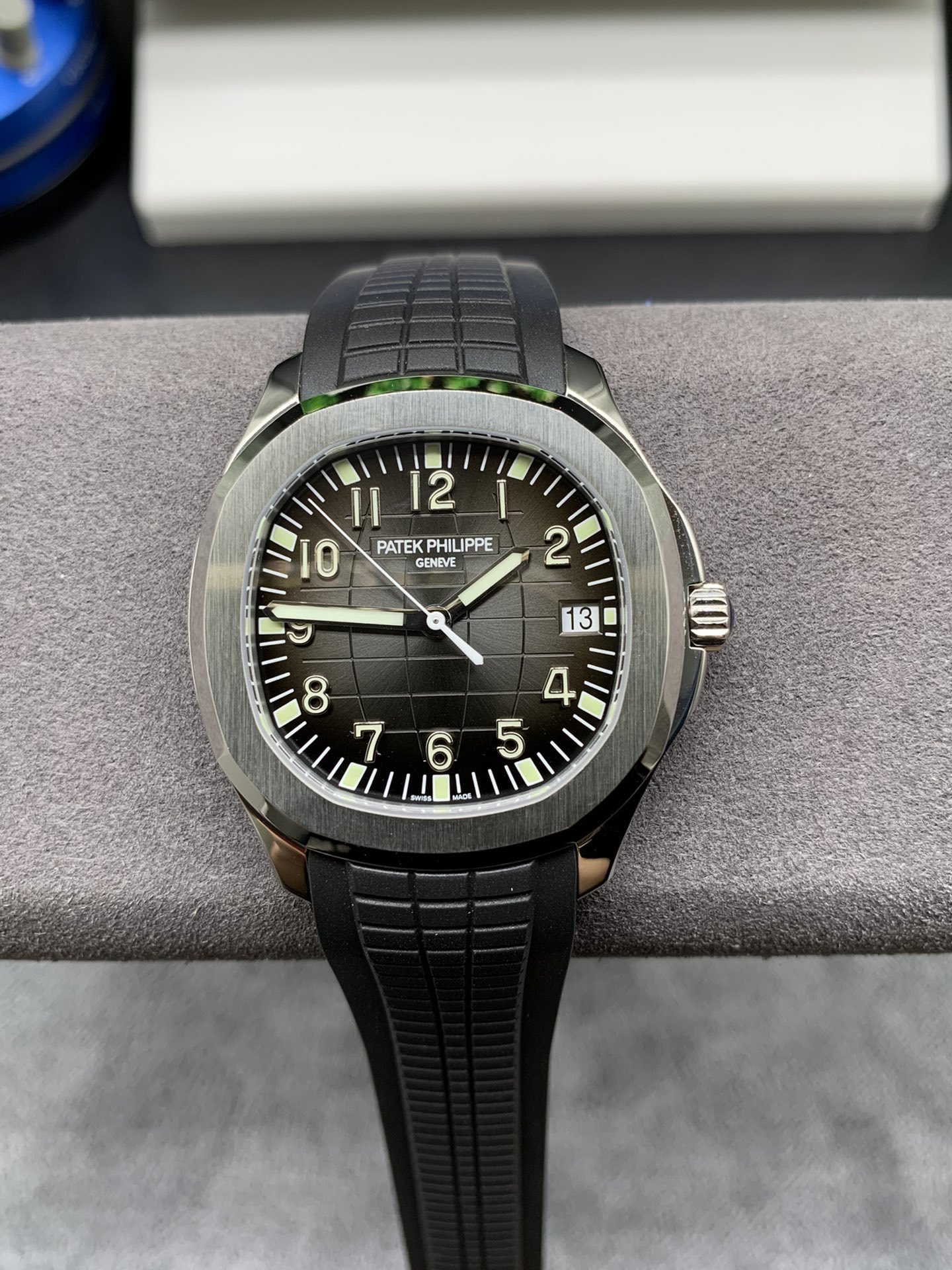 PATEK PHILIPPE AQUANAUT 5167A-001