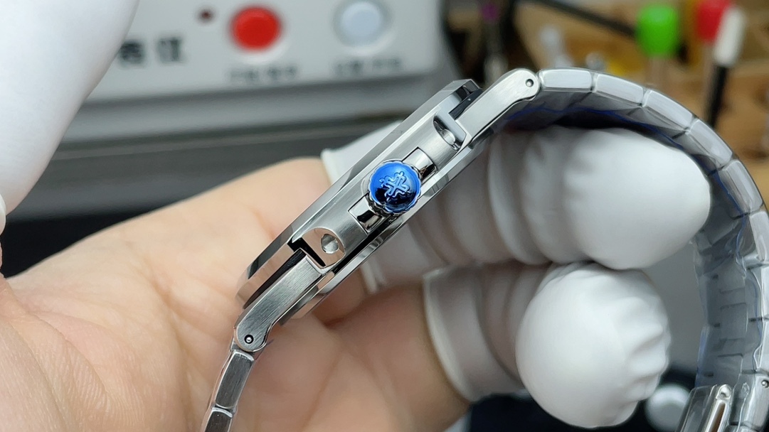 PATEK PHILIPPE NAUTILUS 41mm【5811/Custom Dial】