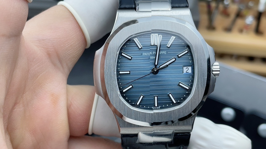 PATEK PHILIPPE NAUTILUS 40mm【5711/1A-001】