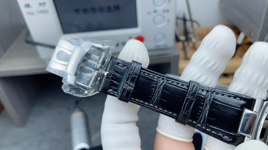 PATEK PHILIPPE NAUTILUS 40mm【5711/1A-001】